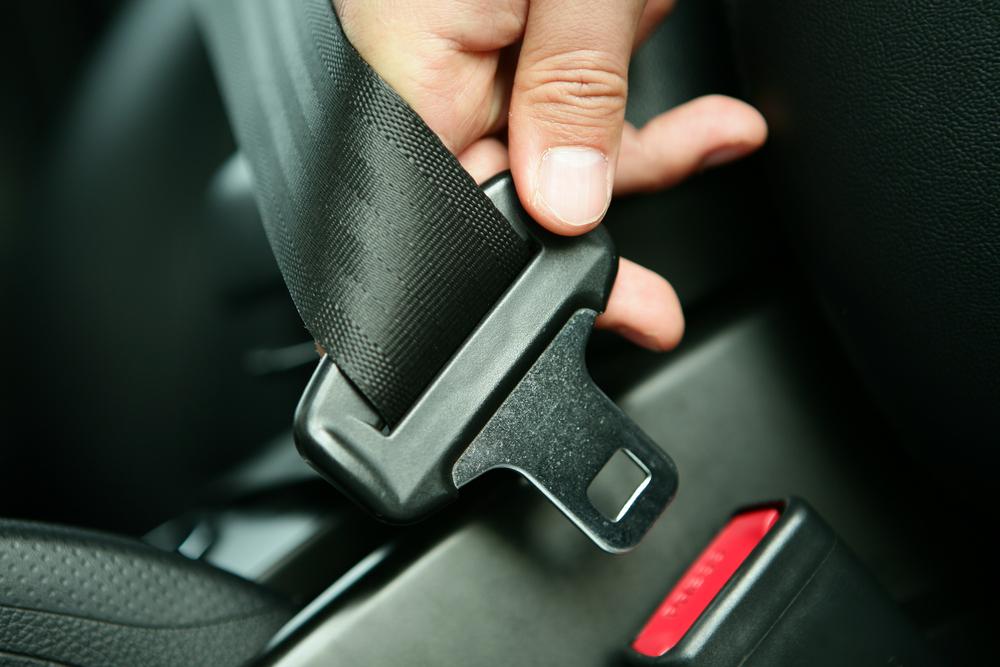 Is it against the law to drive without a seat belt in Louisiana